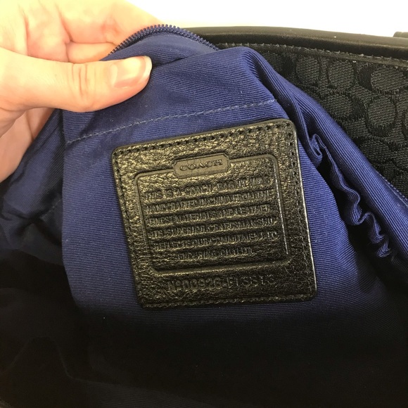 COACH Voyage Signature Zipup Tote/Diaper Bag Black - Picture 10 of 16